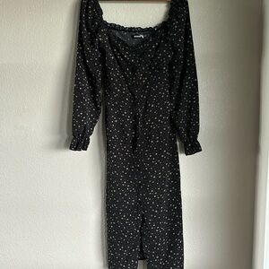 MissGuided Dress - Black/Floral - Size 4. NEVER BEEN WORK - NEW.